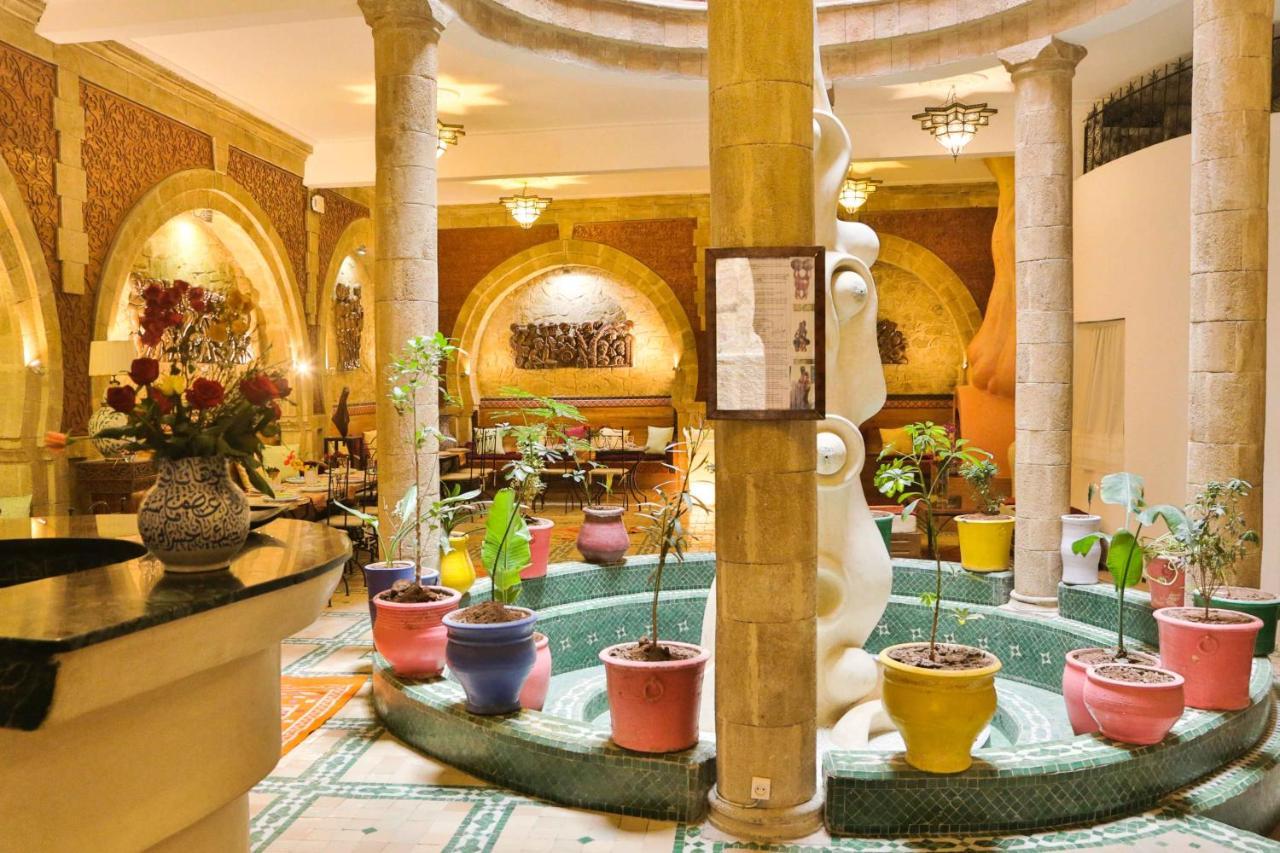 Riad Al Khansaa Szavíra Kültér fotó