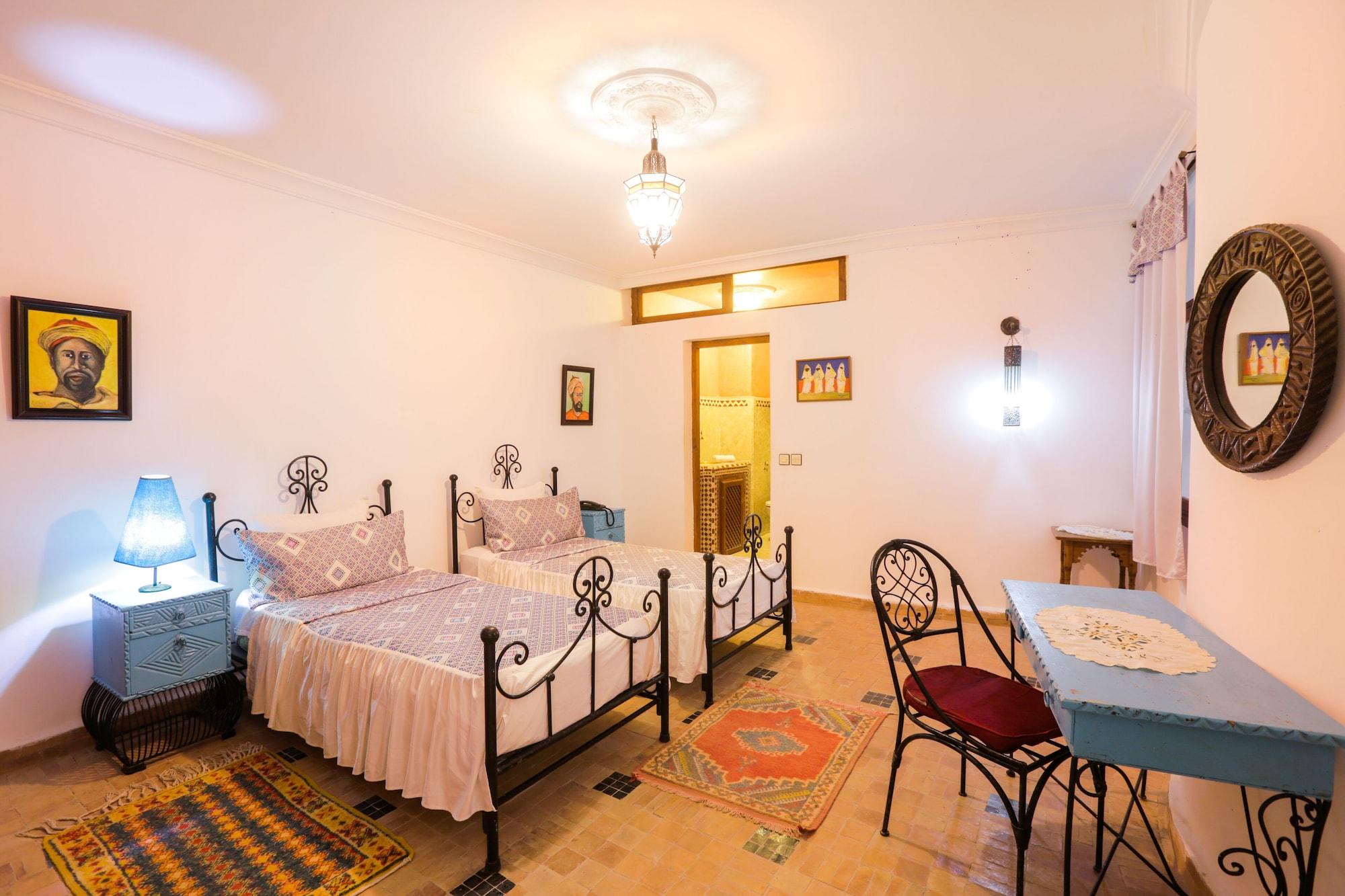 Riad Al Khansaa Szavíra Kültér fotó