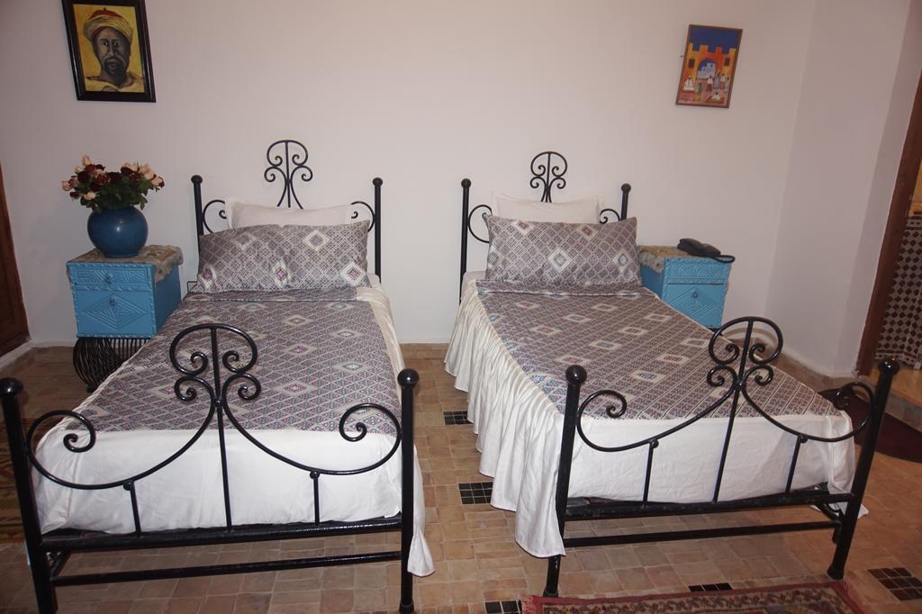 Riad Al Khansaa Szavíra Kültér fotó