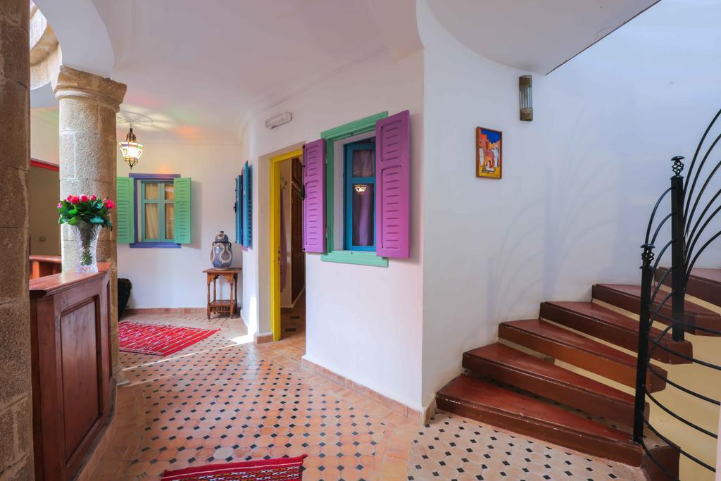 Riad Al Khansaa Szavíra Kültér fotó
